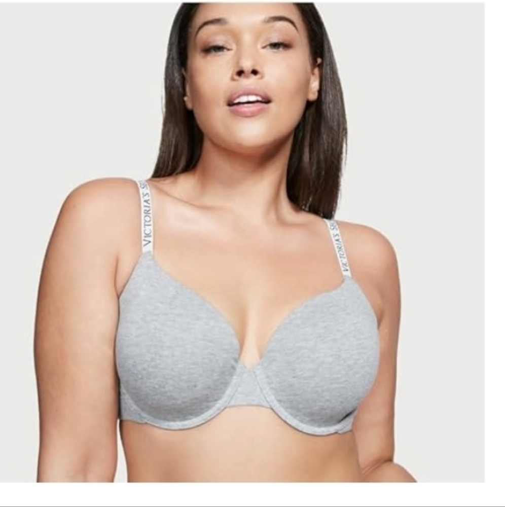 Victoria's Secret T-Shirt Bra Lightly Lined Full Coverage Bra  Purple Size 40DD